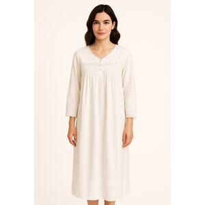 1990s Eileen West White Cotton Lace Pintuck Nightgown Medium